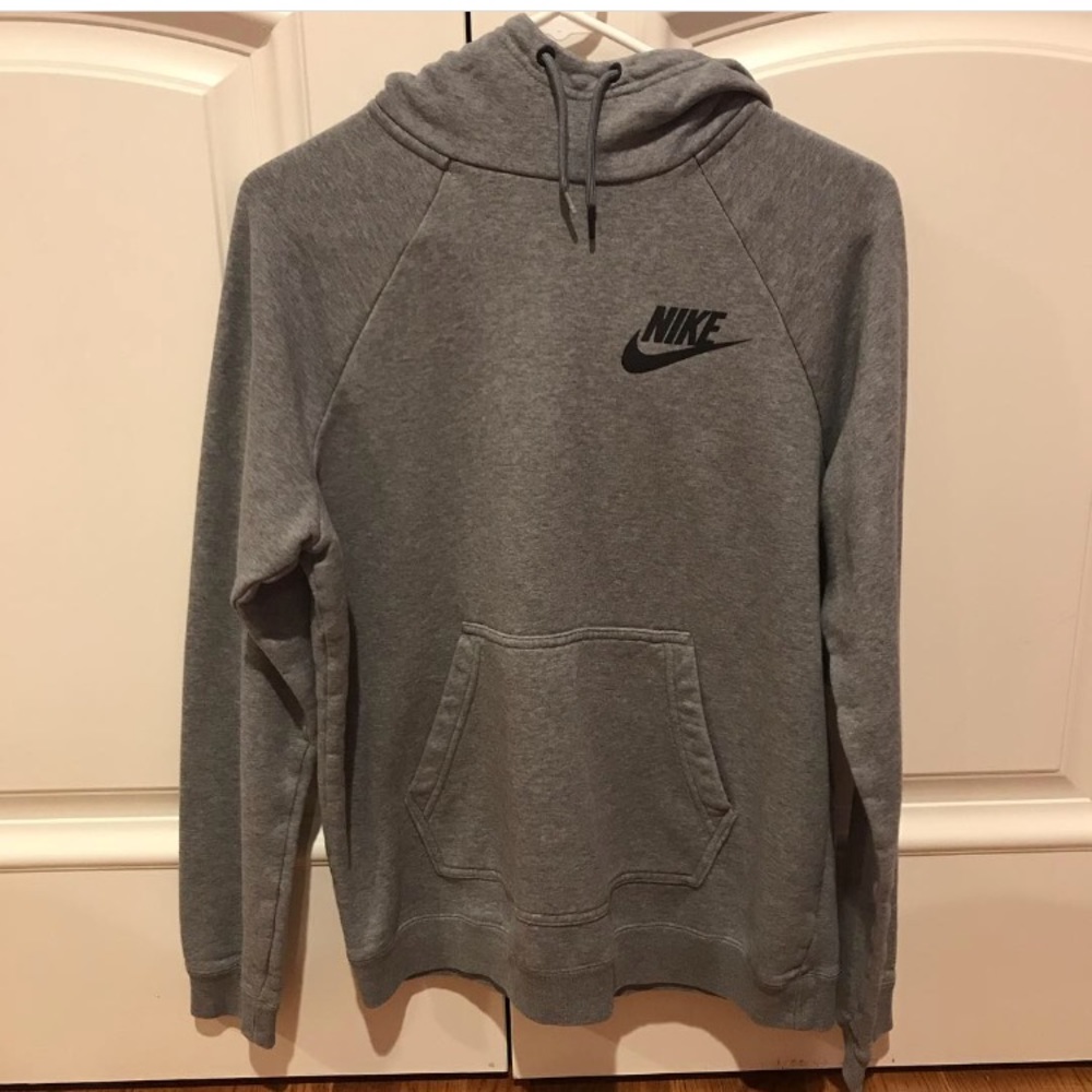 Gray Nike Sweatshirt